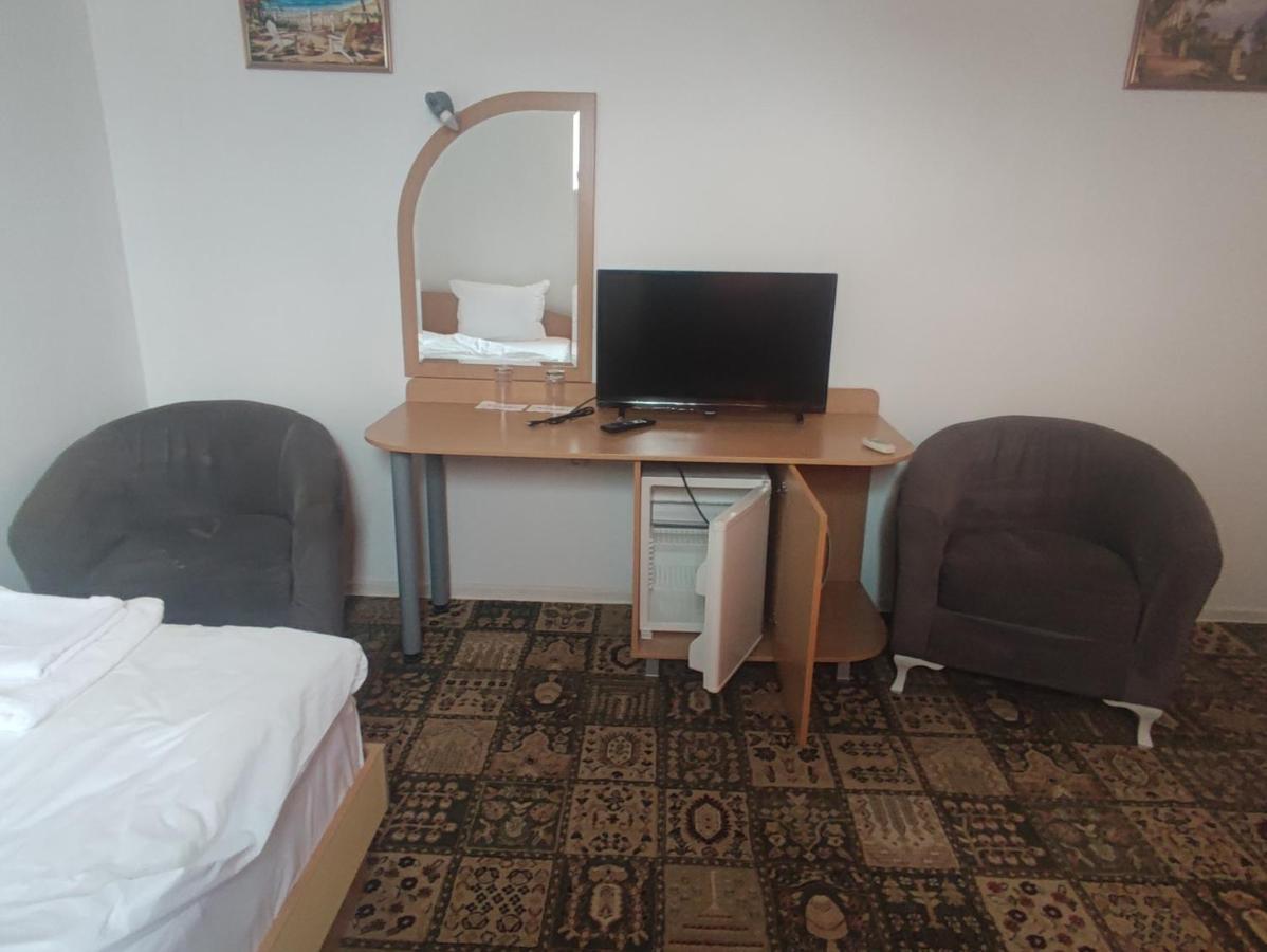 Кианти Hotel Kŭrdzhali Buitenkant foto
