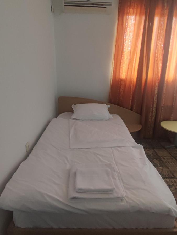 Кианти Hotel Kŭrdzhali Buitenkant foto