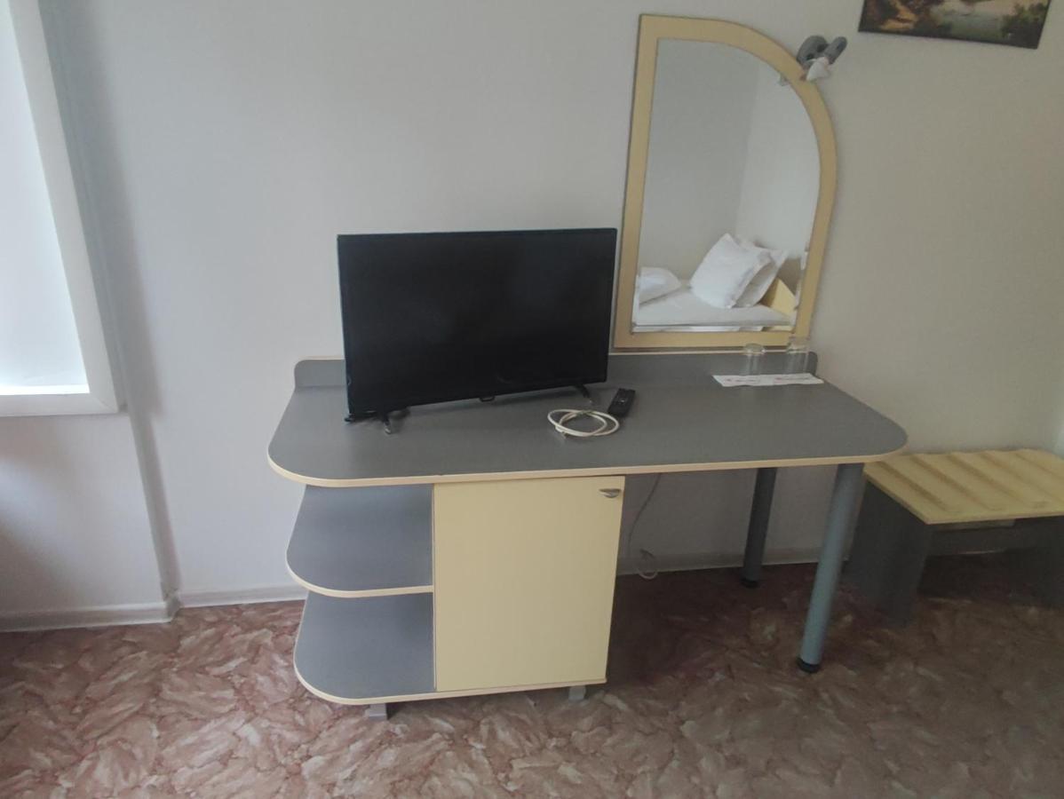 Кианти Hotel Kŭrdzhali Buitenkant foto