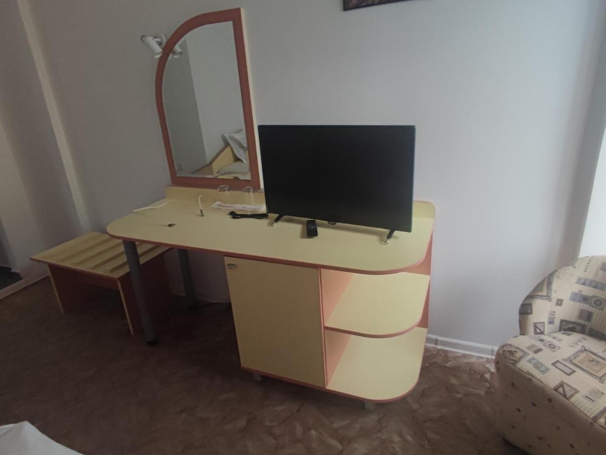 Кианти Hotel Kŭrdzhali Buitenkant foto