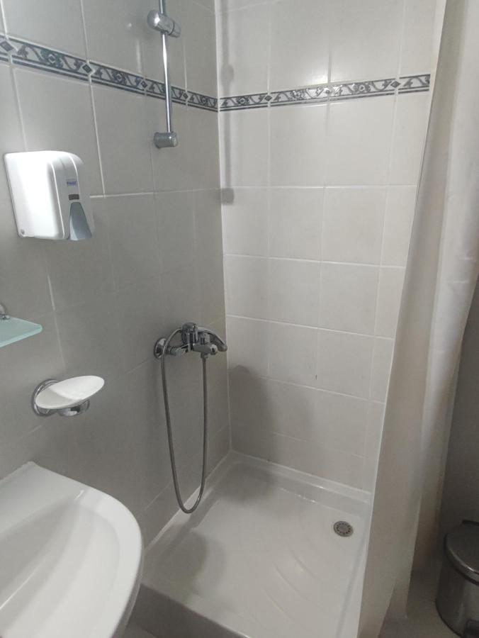 Кианти Hotel Kŭrdzhali Buitenkant foto