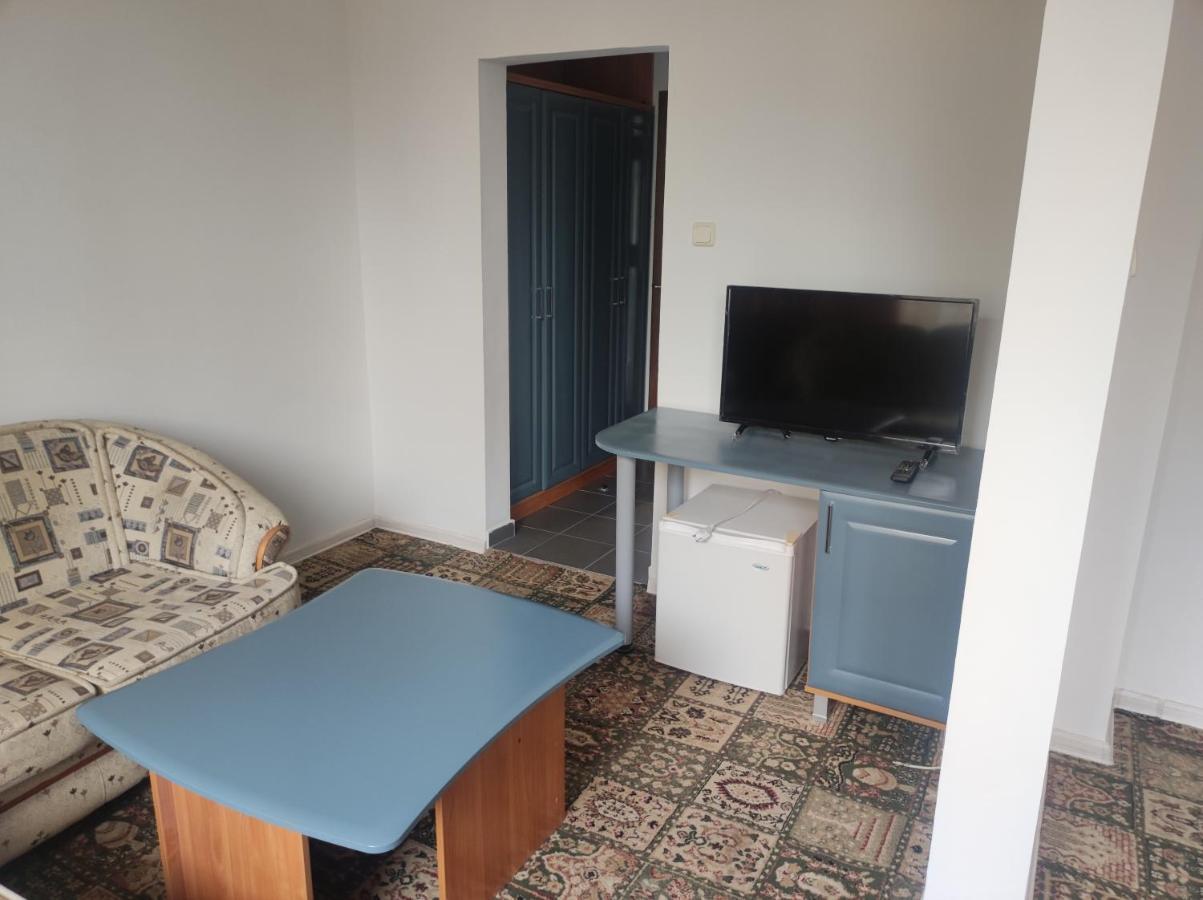 Кианти Hotel Kŭrdzhali Buitenkant foto